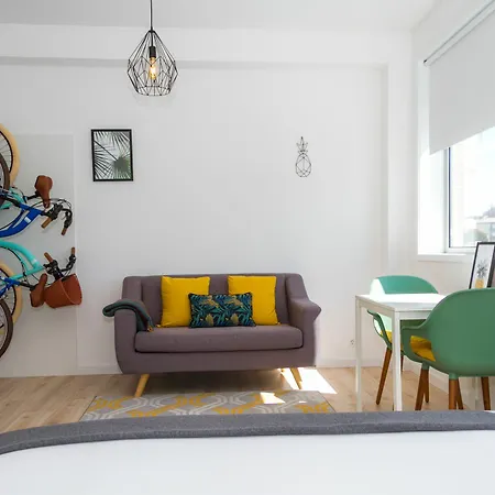 Liiiving In Boavista Delight Apartment